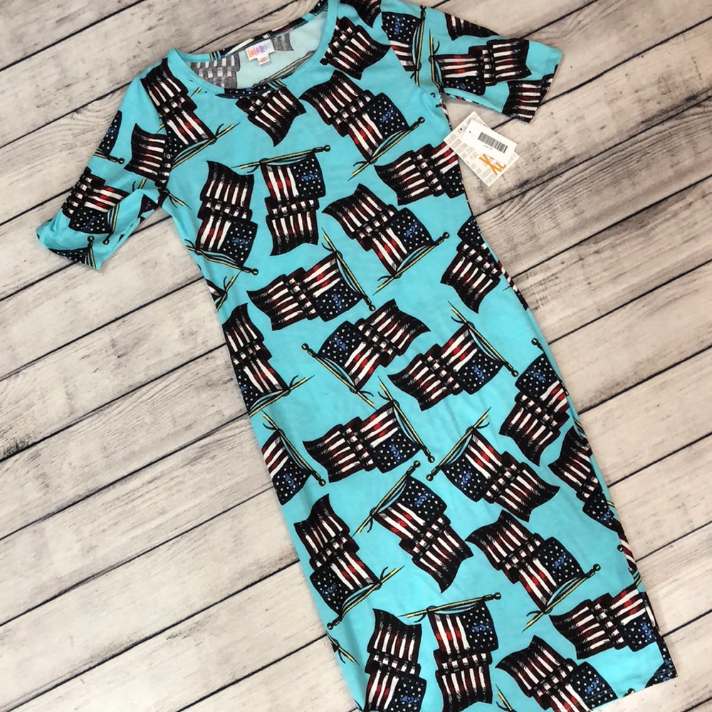 LuLaRoe American Flag Julia
